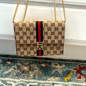 Cross body bag